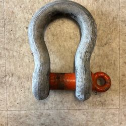 CM 20T 1 1/2” Shackle