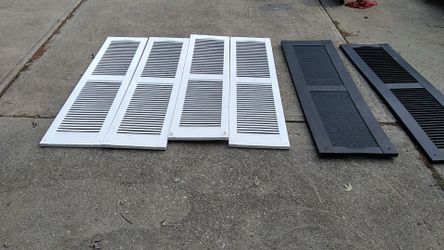 Three sets of shutters the white ones are 59 in black ones what's 59 and 1/2 in