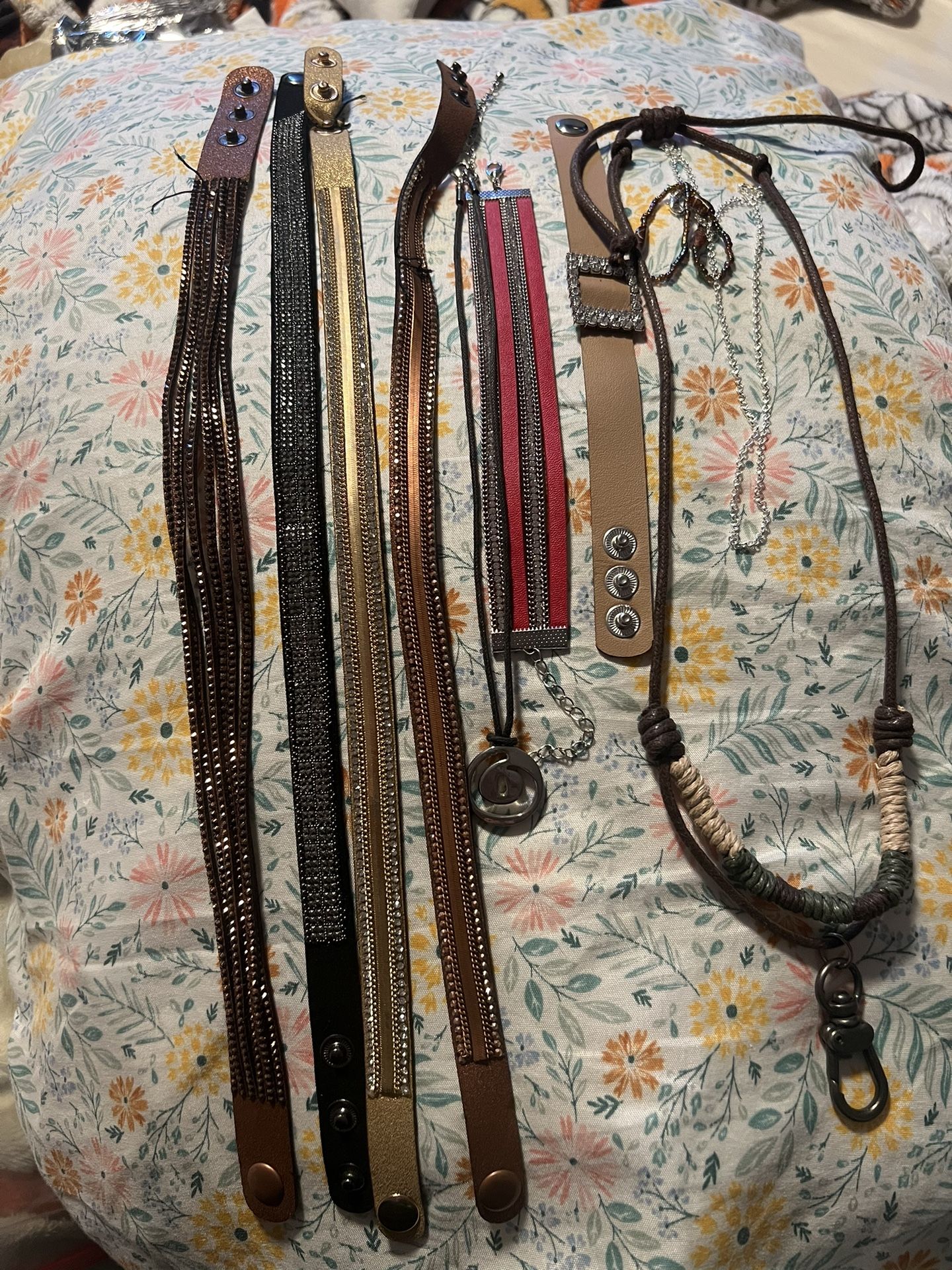 Neck Chokers Bracelet And Necklaces