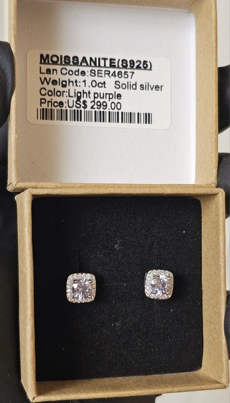 NEW 1.0 Ct Moissanite Light Purple in 925 silver