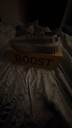 Yeezy 350 V2 steel grey