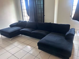 3 Piece Black Couch Set