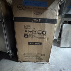 NEW Summit 18” Wine Fridge CL18WC – Built-In / Undercounter