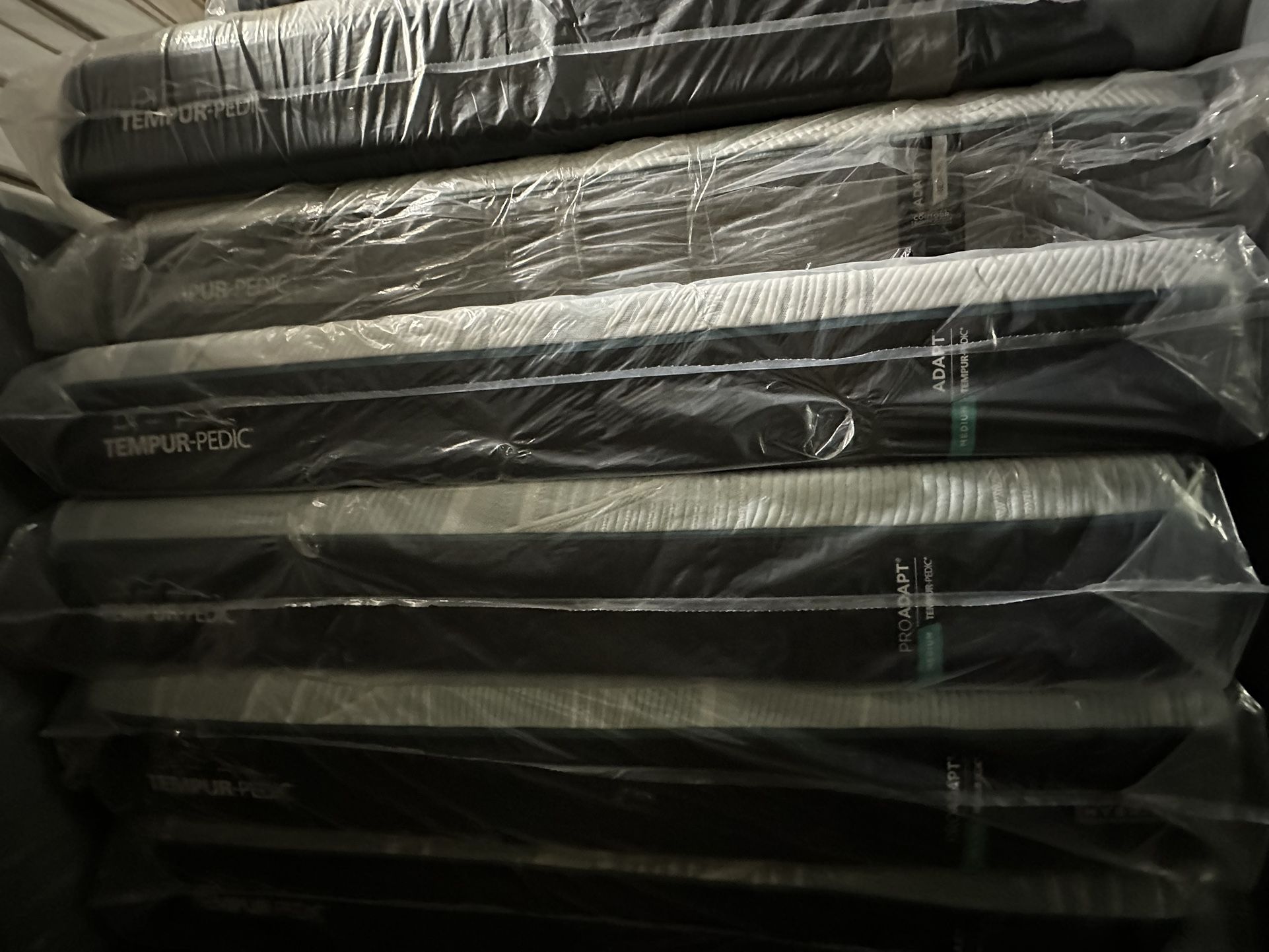 King Queen Size Tempurpedic ProAdapt,  ProBreeze,  LuxeBreeze Mattress  Pro Breeze /Luxe Adapt /Pro Adapt /Adapt /cloud /Tempur pedic contour Supreme 