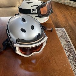 Top Gear Ski/Snow Board Helmet & Googles 