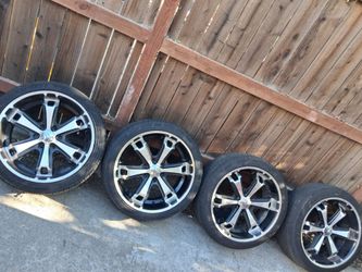 RINES 20 con llantas 255/40R20