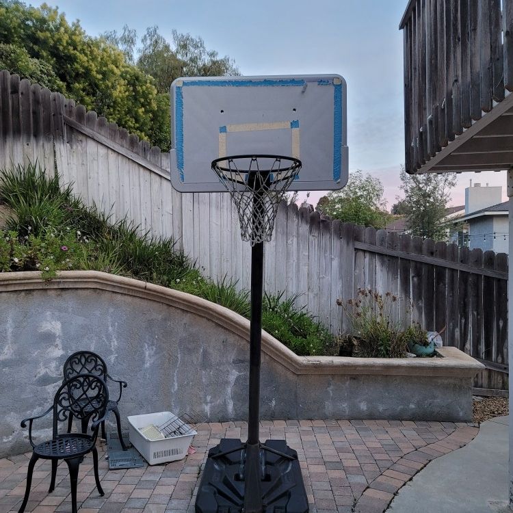 Free Basketball Hoop