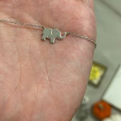 Short Silver Elephant Necklace 
