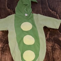 Halloween Costume 3-6mo Pea