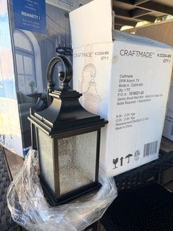 Chandelier/porch light