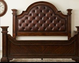 Solid Wood Bedroom Set – Bed Frame & Matching Nightstands