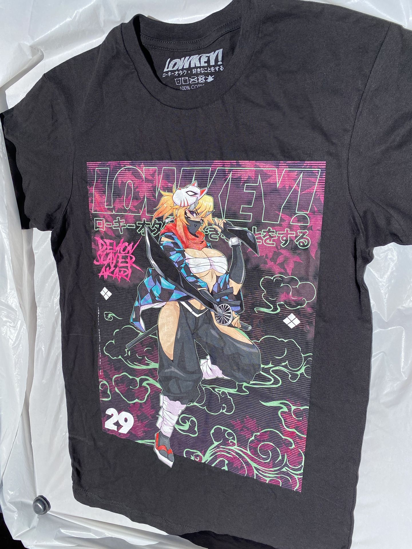 LOWKEY! Geeks DEMON SLAYER AKARI Issue 29 Anime Manga T-Shirt Tee Shirt S
