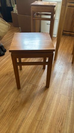 Small end table