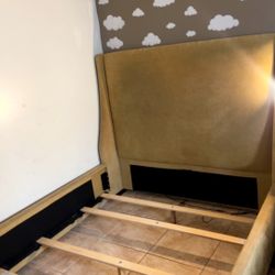 Queen bed frame and box/ Moving sale 