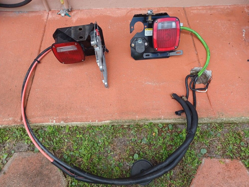 Truck Or Trailer Lights Set for Sale in Hialeah, FL OfferUp
