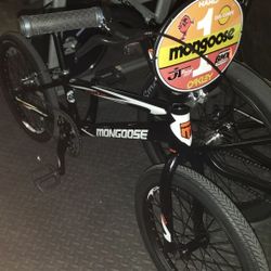 Mongoose Title PRO 20 BMX Race Bike
