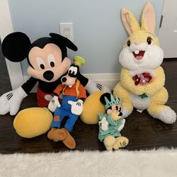 Large Disney Stuffed Animal Set