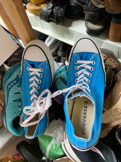Converse 10 half women 8 half men