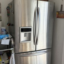 Refrigerator For Sale