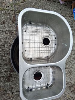 Kraus stainless steel kitchen sink