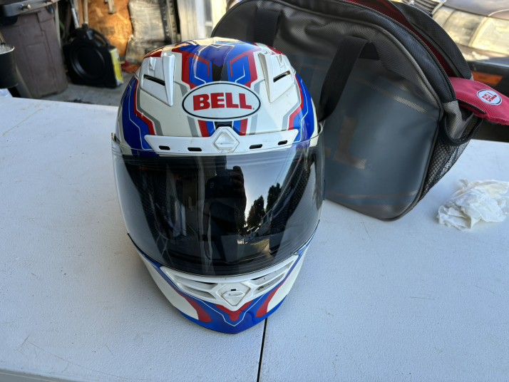 BELL STAR HELMET