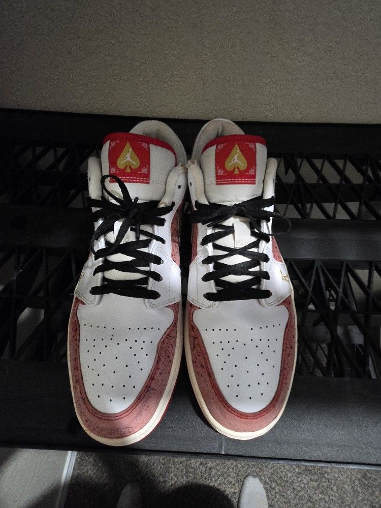 Jordan 1 Low Spades