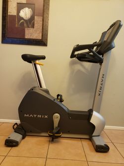 Matrix U-5X Upright Bike