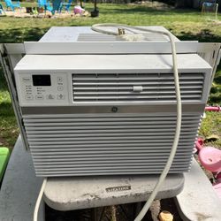 10000 BTU Air Conditioner