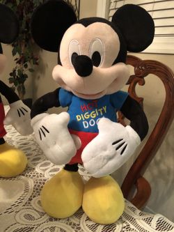 Disney Just Play Mickey Mouse Hot Diggity Dancing Interactive Toy Plush  Stuffed