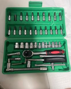 Socket Wrench and Bit Set