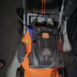 Yardmax Lawnmower With Bag