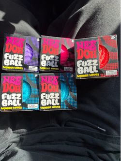 NEEDOH fuzz ball wonder waves all sealed new  2 for 22$