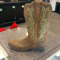 Ladies Cowgirl Boots