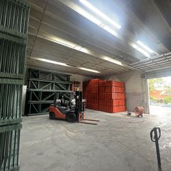 Uprights 42”x24’ Brand New Made In USA Teardrop Pallet Racks Export Install Forklifts 