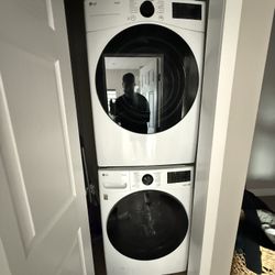 LG WASHER AND DRYER STACKABLE