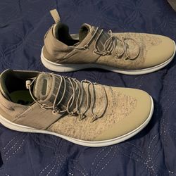  NIKE Runners Shoes 