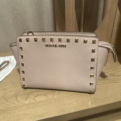 New Michael Kors Selma Studded Medium Messenger Women's Leather Bag Soft Pink