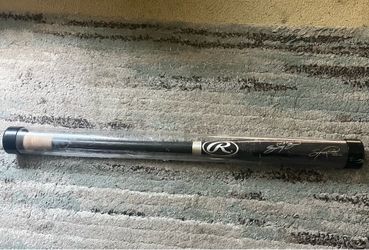 Sammy Sosa game used signed baseball bat