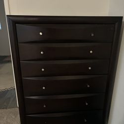 Dark Wood Dresser – 6 Drawer Chest