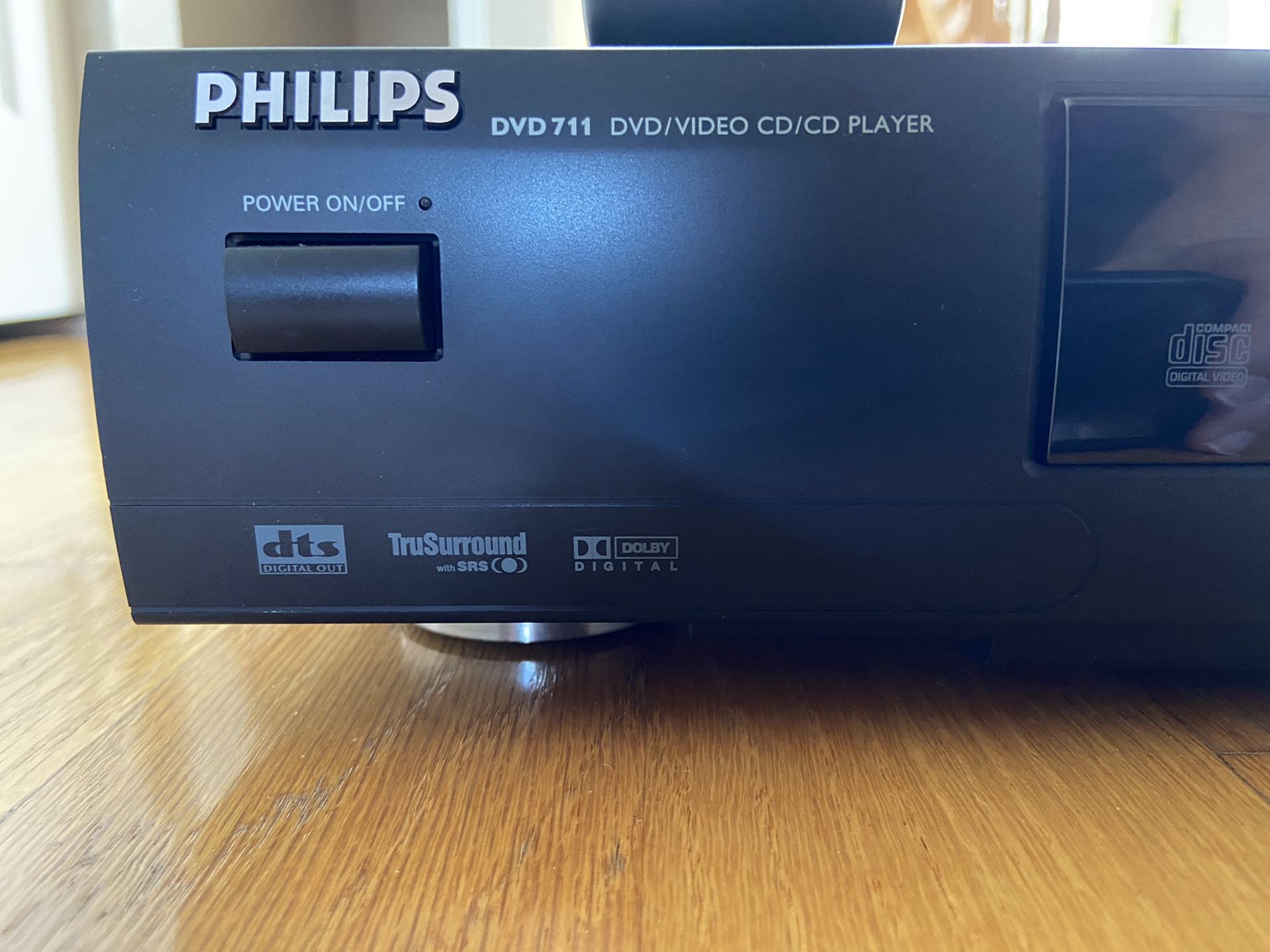 Philips DVD/Video CD/CD Player DVD 711 Model - Black with Remote