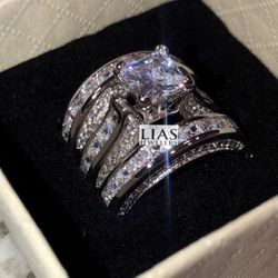 New 18k White Gold Wedding Ring Set 