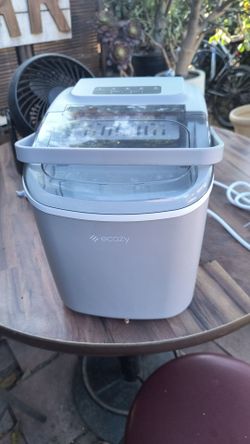 Ecozy Ice Maker
