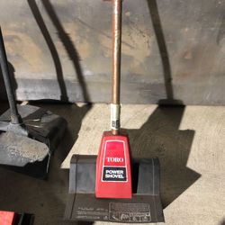 Toro power shovel