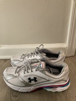 Under Armour Apparition White Castlerock Fuchsia