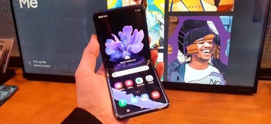 Samsung Galaxy Z Flip 4 5G Unlocked 