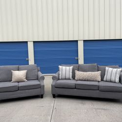 DELIVERY AVAILABLE 🚚🚛🚚  Super Nice Gray Couch And Loveseat