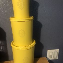 Vintage Harvest Yellow 3 Piece Canister Set