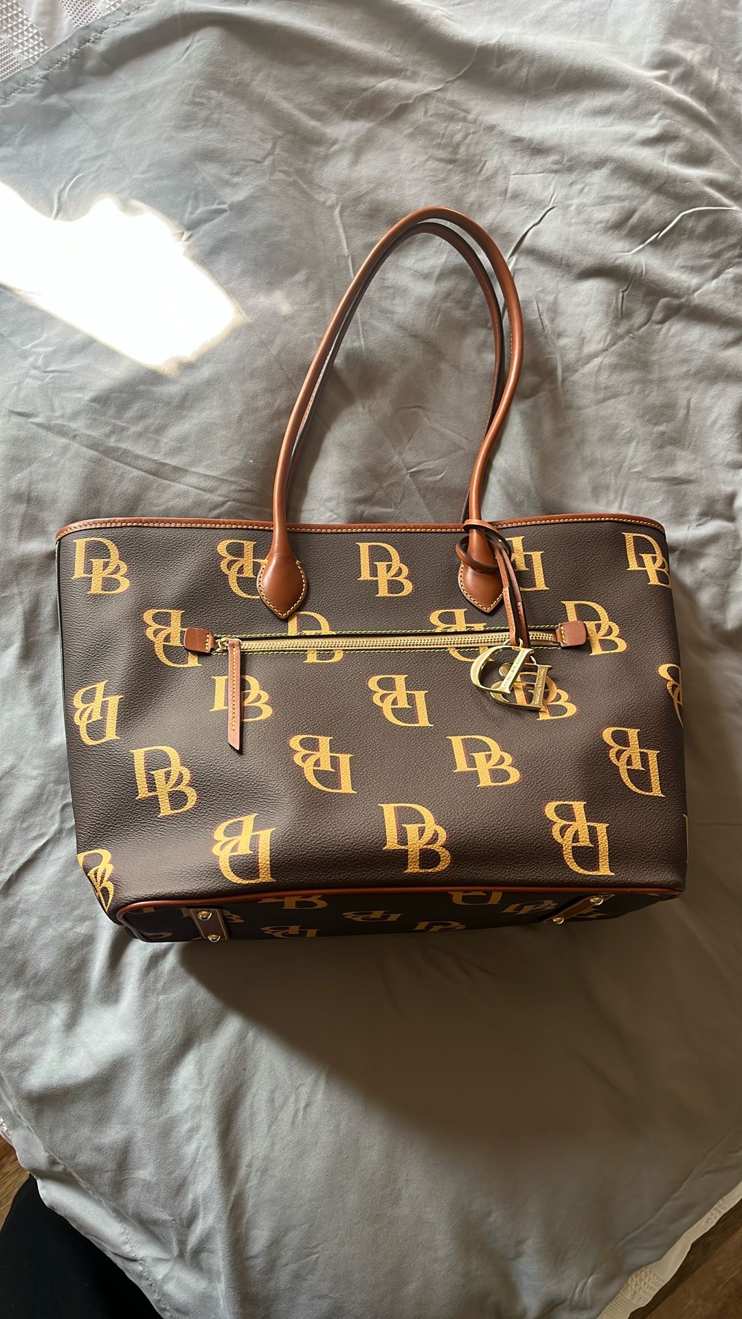 dooney and bourke Tote Bag New!