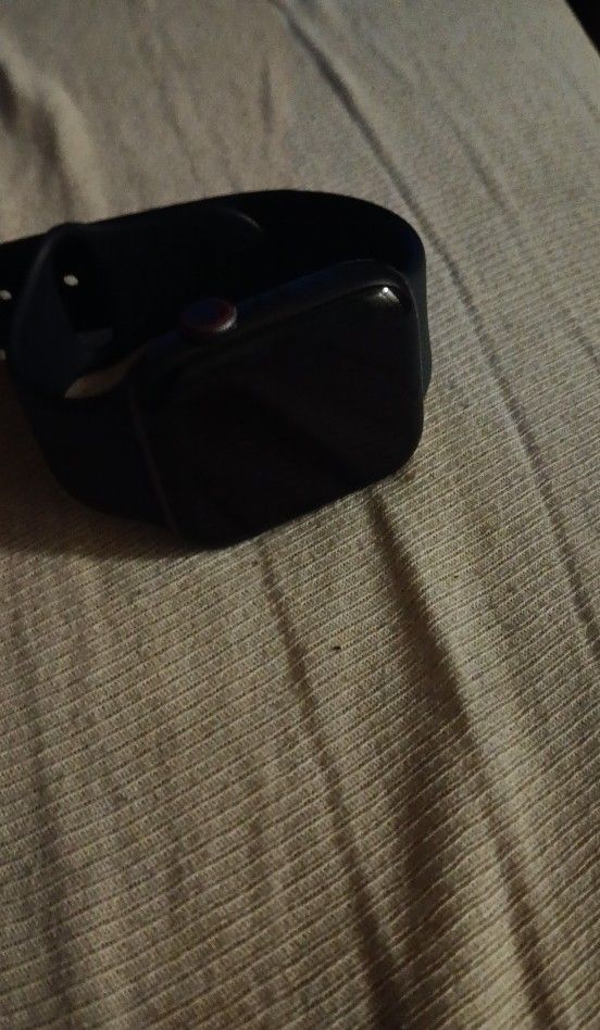 🍎 Watch