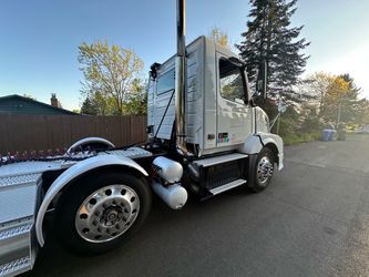 2011 semi truck for sale